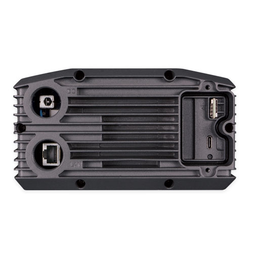 Industrial 5G NR Outdoor Unit (ODU) with 1-port Gigabit PoE PD 4 box FWA 2100 NR 03